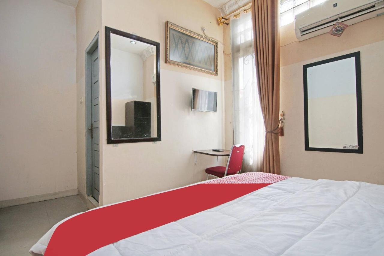 Oyo 91510 Homestay Utama Syariah Pakanbaru Exteriör bild