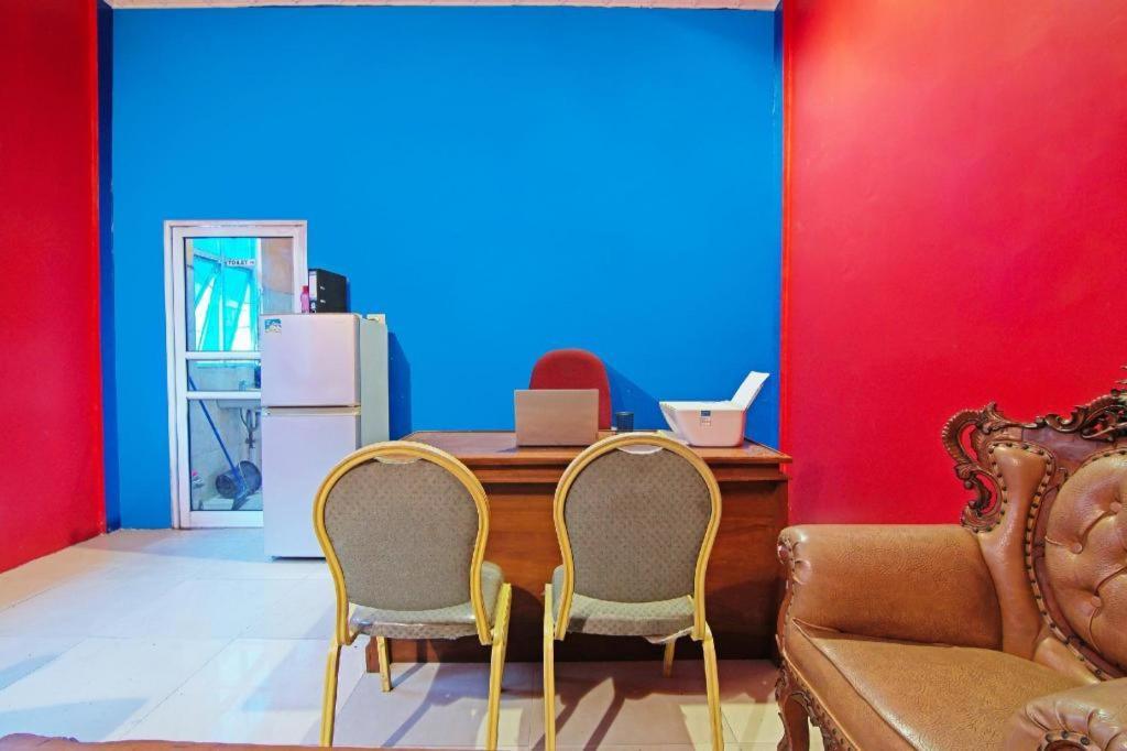 Oyo 91510 Homestay Utama Syariah Pakanbaru Exteriör bild